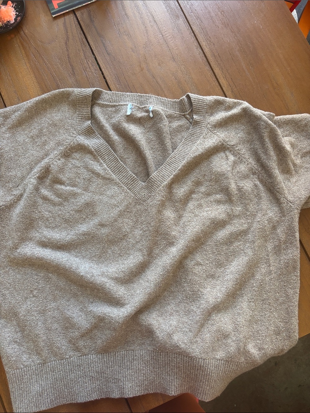 Women’s V-Neck Sweater - Light Taupe